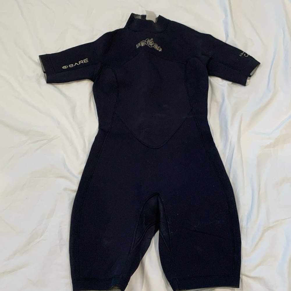 Bare Women’s 2MM Shorty Wetsuit